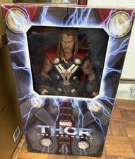 NECA Reel Toys Marvel Thor The