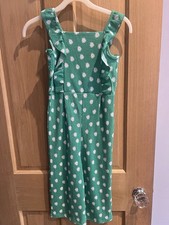 Next Green With Daisy Pattern