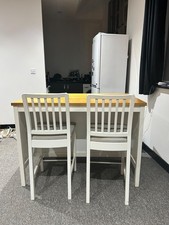 breakfast bar table and