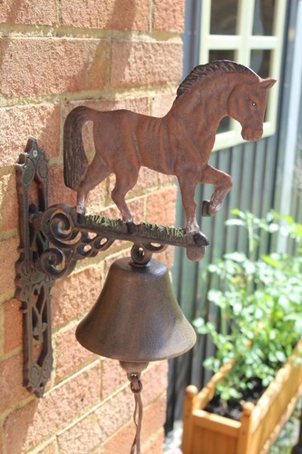 Cast metal large horse - cast,