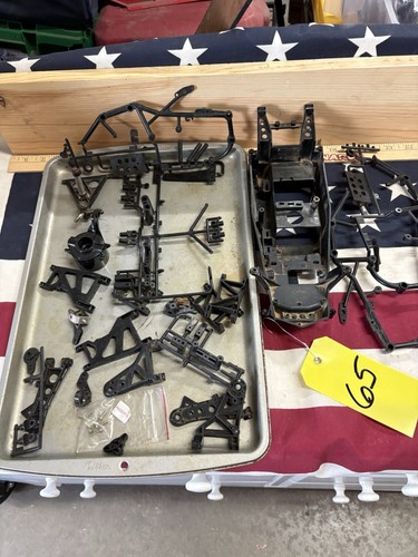 Vintage kyosho parts - kyosho, lot