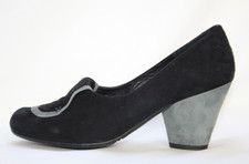 AUDLEY London black suede grey