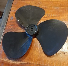 Black Plastic Three-blade