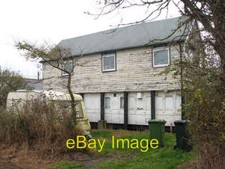 Photo 6x4 A caravan house