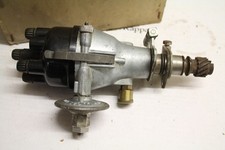 NOS LUCAS  DM6A distributor 40307 AUSTIN 2, 3 & 5 TON LORRY AND BUS 1952/55