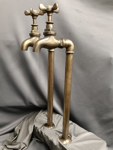 Aged brass supertall - brass,