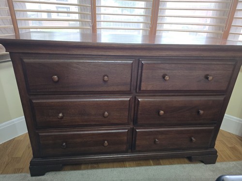 Mahogany chest draws 2 - of, x