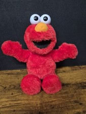 Sesame Street Giggling Tickle
