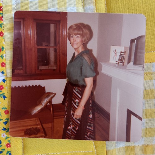 Vtg color snapshot photo - vtg,
