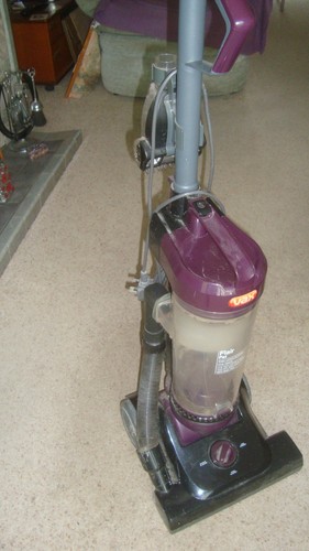Upright bagless vacuum cleaner - bagless,