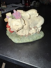 Rare Vintage Academy Mother Pig And Piglets Collectable Ceramic Ornament