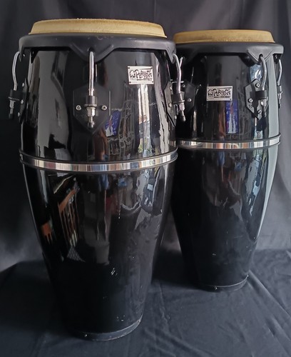 Toca percussion player - toca,