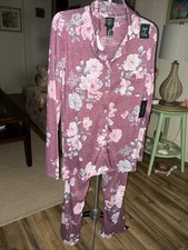 LAURA ASHLEY SMALL Loungewear