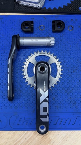 Sram dub x01 carbon cranks - carbon,