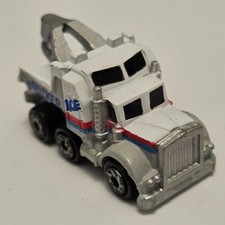 Micro Machines Kenworth Tow