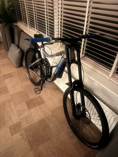 Downhill giant reign very rare - reign,