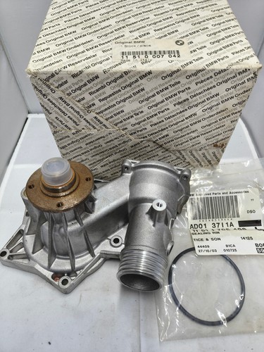 Bmw genuine water pump - water,