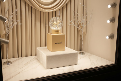 Burberry designer deer - burberry, snow