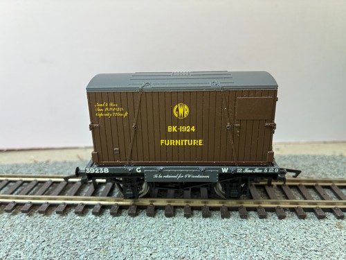 Hornby conflat with - ,