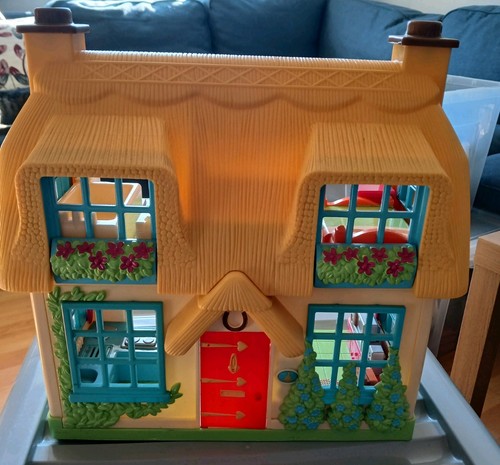 Elc happyland rose cottage - elc,