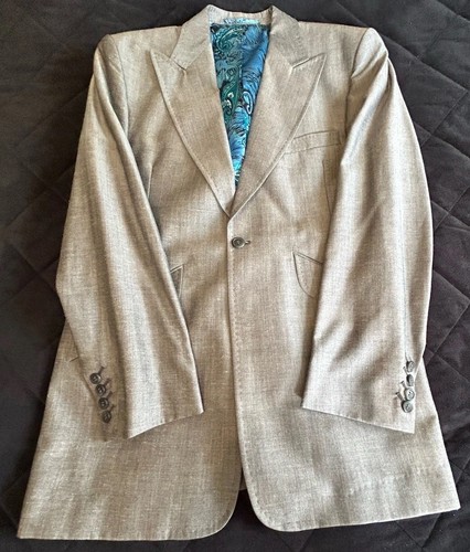 William hunt suit size - william,
