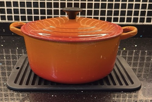 Creuset 22cm internal - le, dia