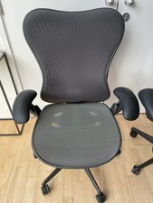 HERMAN MILLER MIRRA 1 OFFICE