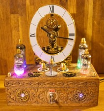 Captain Flynn's Electric Circus - Time travellers clock TC03 - Steampunk lamp