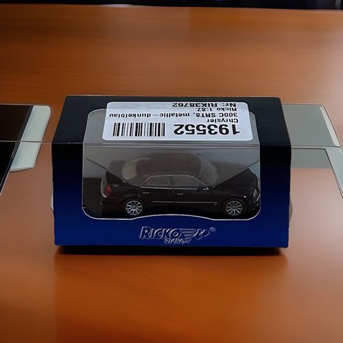Chrysler 300c blue scale - 300c,