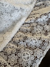 IVORY LACE RUFFLED Bedspread