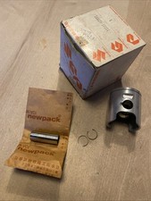 Genuine Suzuki RM80 1993 NOS 12101-02881. (std) Piston & Pin. NOS