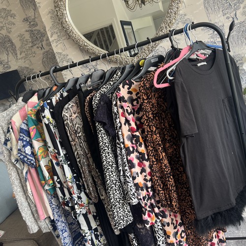 Mixed bundle ladies clothes - of,