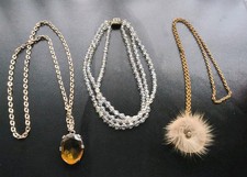 1950s/60s VINTAGE JEWELLERY