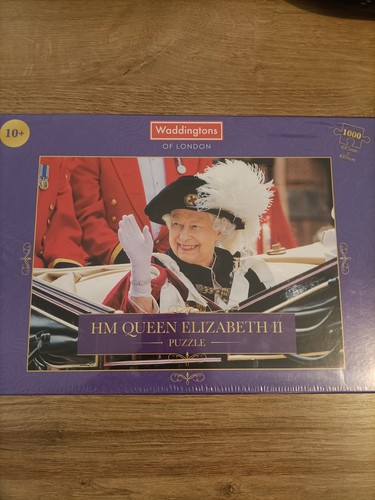 Queen elizabeth by - hm, ii