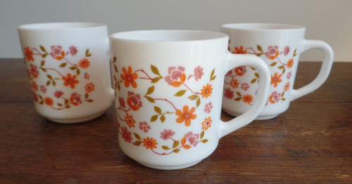 Three vintage arcopal france - vintage,