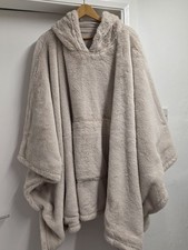 M&S Ladies Hooded Faux Fur Blush Poncho. Size Large. Brand New - Never Worn
