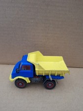 Corgi Unimog.      p21