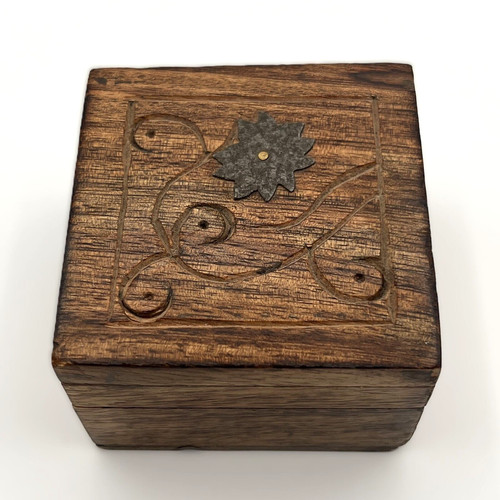Vtg wooden boho trinket - wooden, box