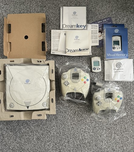 Boxed sega dreamcast - sega, console