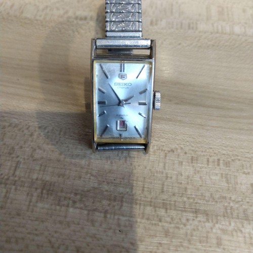 Seiko hand wound wristwatch - seiko, hand-wound