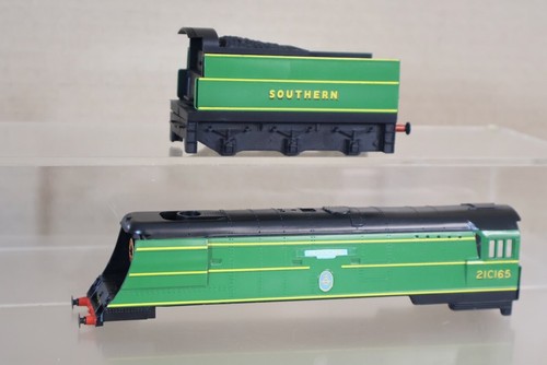 Hornby r320 body - r320,