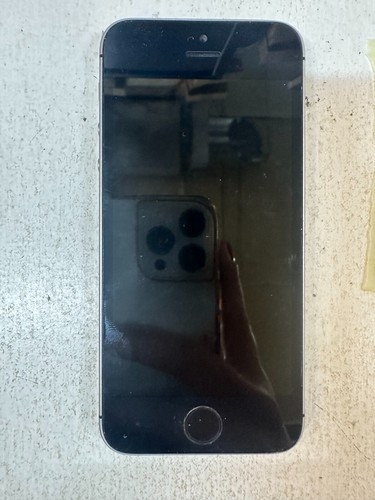 Apple iphone 1st gen 2016 - 1st,