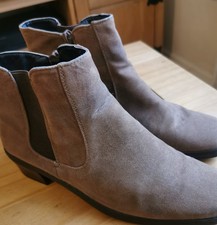 Ladies Chelsea Boots Size 6