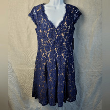 NWT- ELIZA J Lace