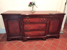 Vintage Bradley Breakfront sideboard, mahogany