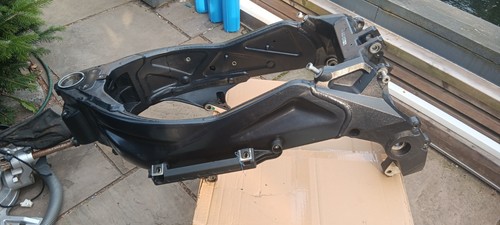 Aprilia rsv 1000 rsv1000r - rsv,