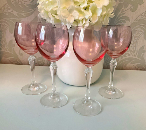 Set pink clear - of, twisted