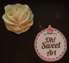 3 edible Ivory sugar Roses