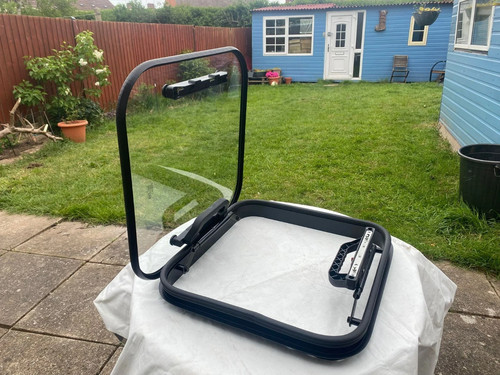 550 550mm skylight hatch - x,