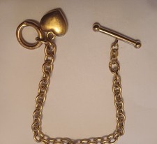 9 carat gold t bar and heart